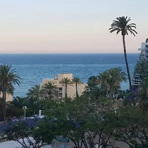 https://apartamento-junto-al-mar-en-puerto-marina.es-andalucia.com