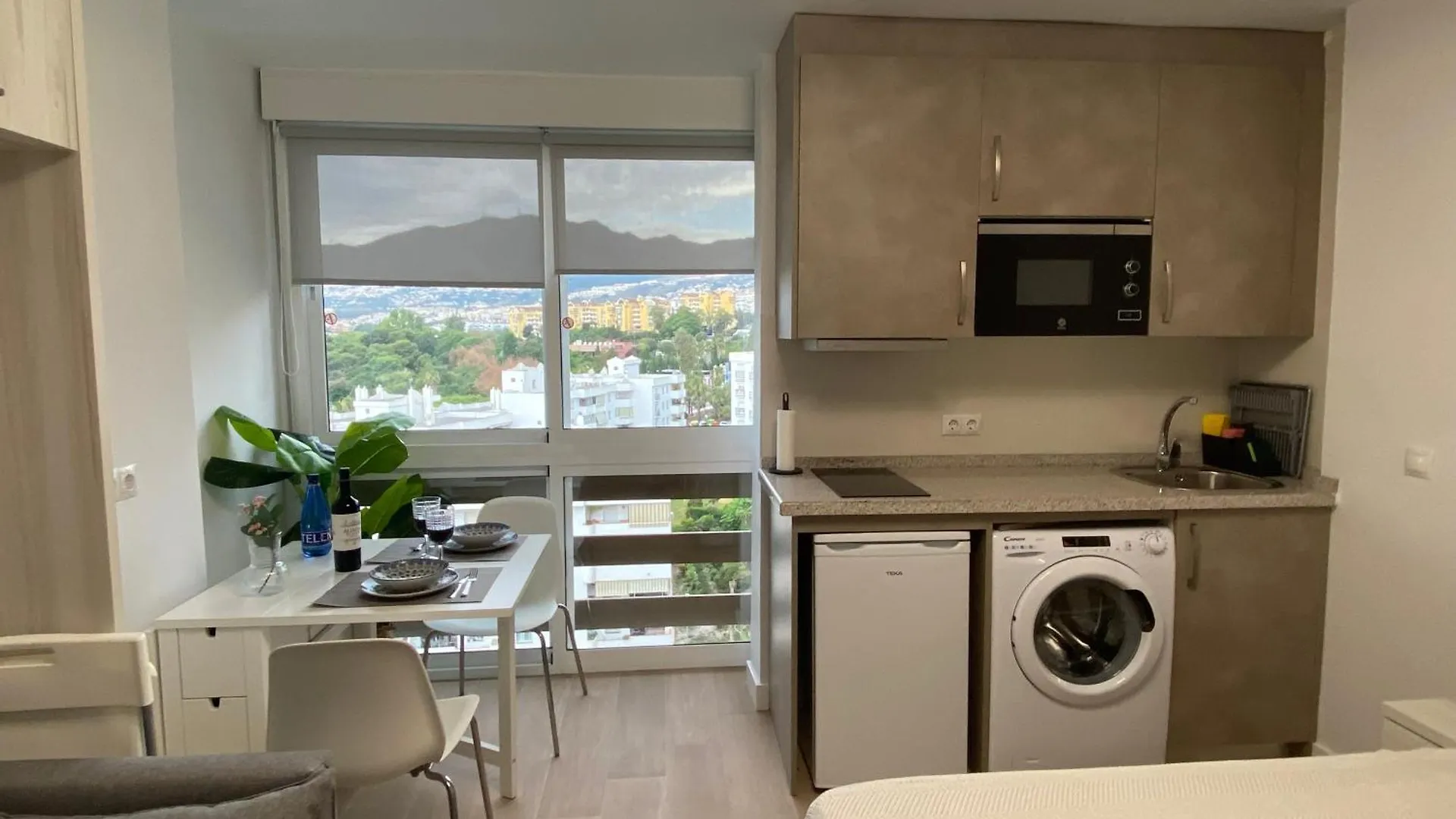 Apartamentos Naciones Playa, Los Molinillos Benalmádena